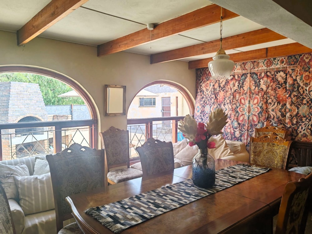 House for sale in Oudtshoorn North - 1OU1718303