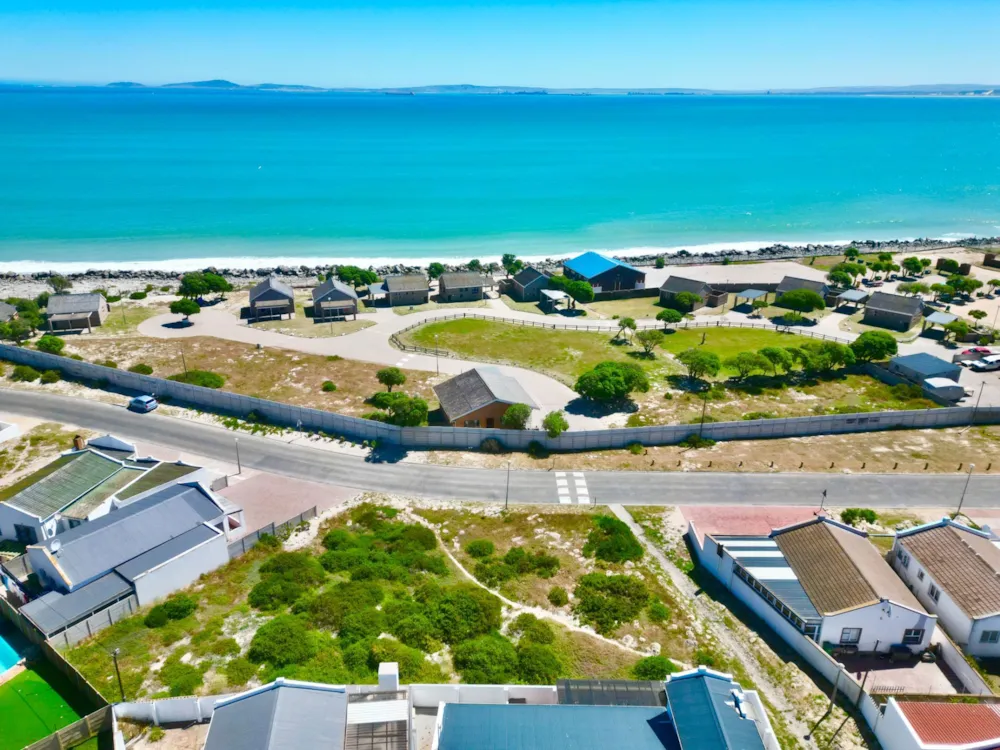 Vacant land for sale in Middedorp, Langebaan - LA1645588 Vacant land for sale in Middedorp, Langebaan - LA1645588