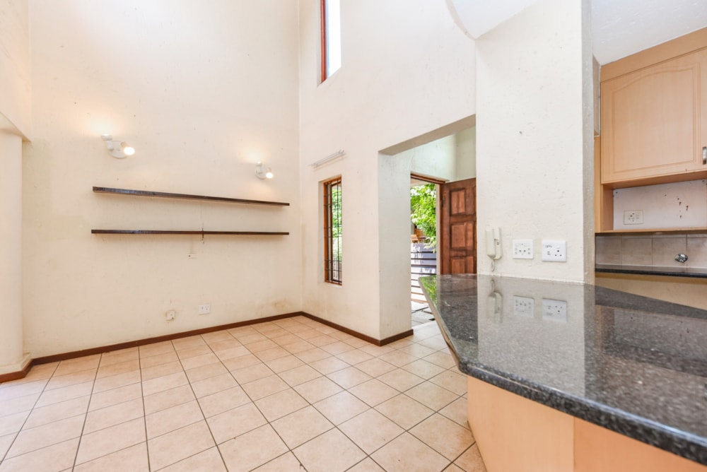 Townhouse for sale in Douglasdale - FW1704242 Townhouse for sale in Douglasdale - FW1704242