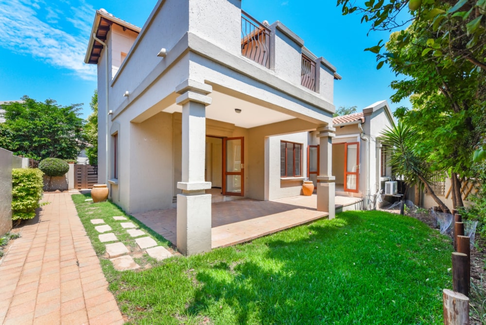 Townhouse for sale in Douglasdale - FW1704242 Townhouse for sale in Douglasdale - FW1704242