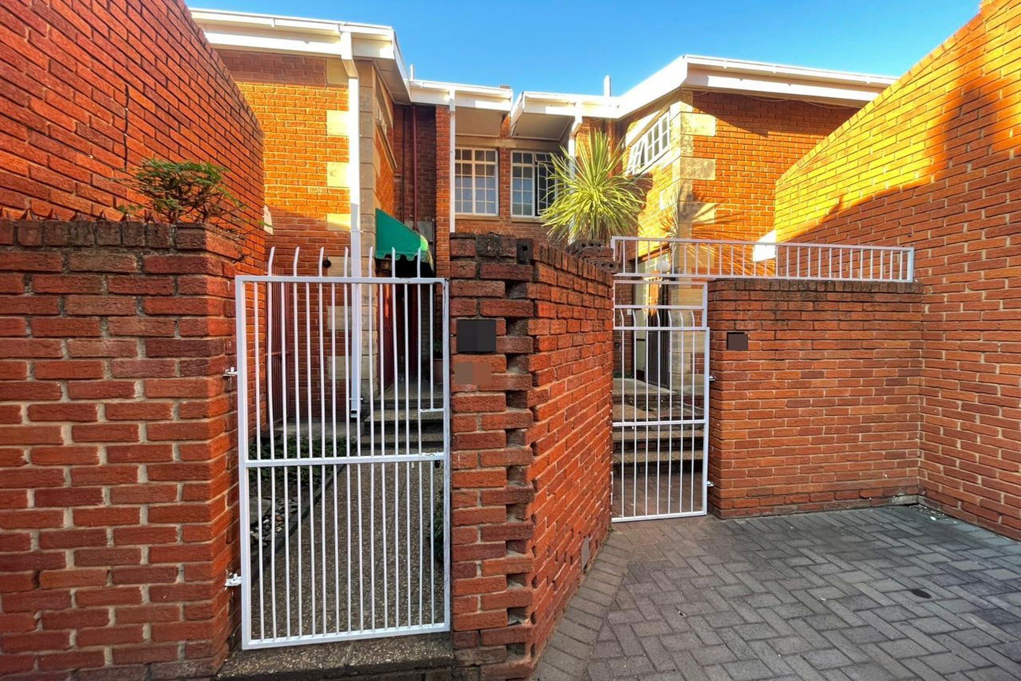 Townhouse for sale in Westdene, Bloemfontein - 1BX1720575