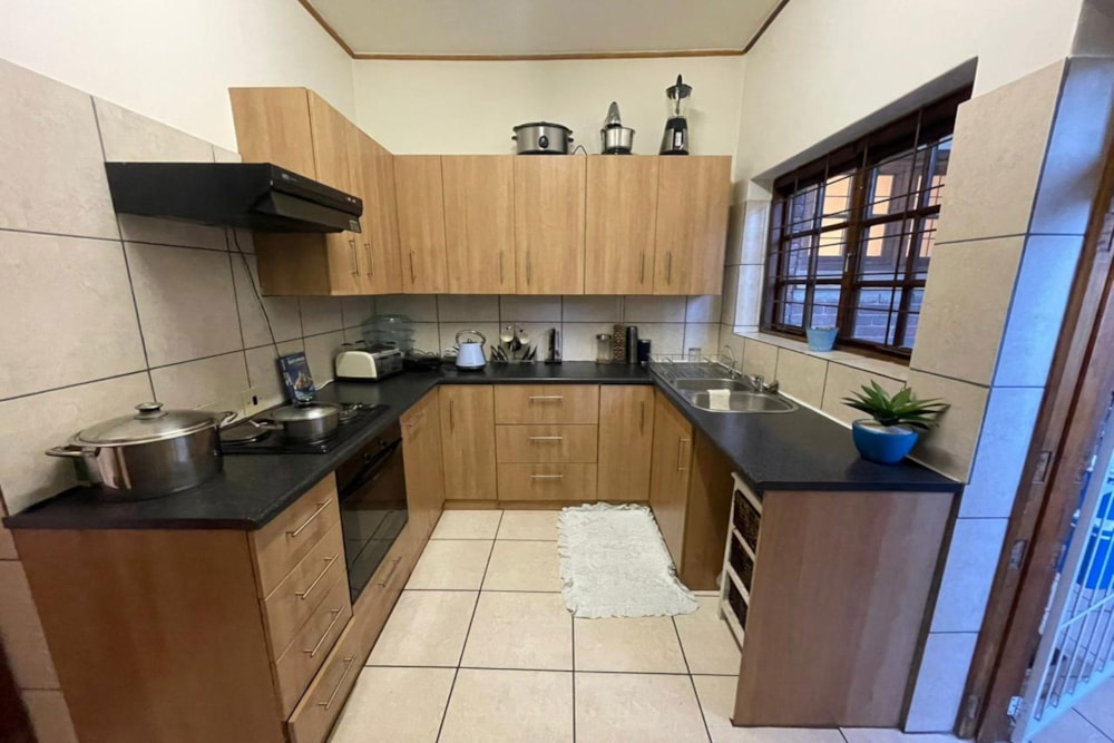 Townhouse for sale in Westdene, Bloemfontein - 1BX1720575 Townhouse for sale in Westdene, Bloemfontein - 1BX1720575