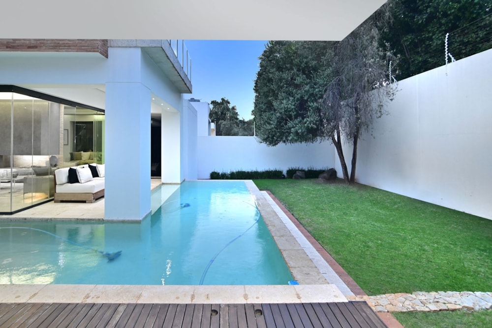 Double-storey cluster for sale in Hyde Park, Sandton - HP1720572 Double-storey cluster for sale in Hyde Park, Sandton - HP1720572