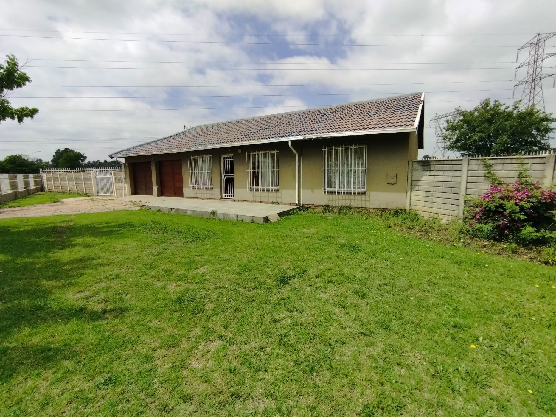 House for sale in Sherwood Gardens - 1BJ1718824