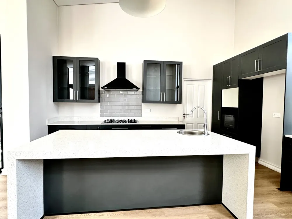 Townhouse let in Newlands, Zimbabwe - 3ZB1717997 Townhouse let in Newlands, Zimbabwe - 3ZB1717997