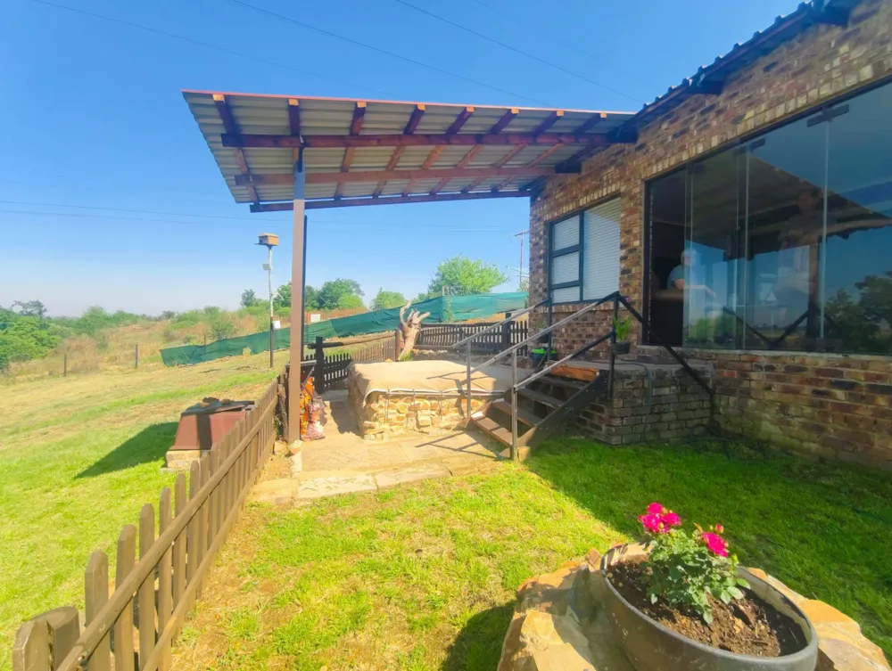 Smallholding to rent in Three Rivers East - 1VT1753906 Smallholding to rent in Three Rivers East - 1VT1753906
