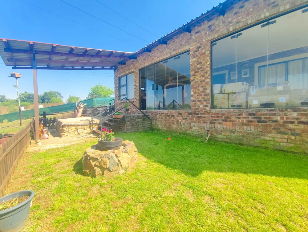 Smallholding to rent in Three Rivers East - 1VT1753906 Smallholding to rent in Three Rivers East - 1VT1753906