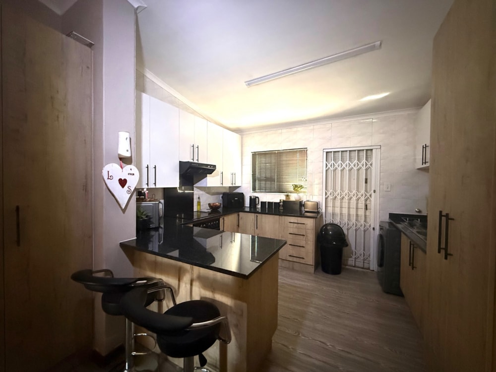 Townhouse for sale in  Vanderbijlpark SW 5 - 1VT1718229