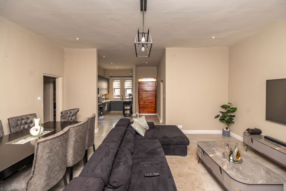 Townhouse for sale in Greendale, Zimbabwe - 3ZB1689857