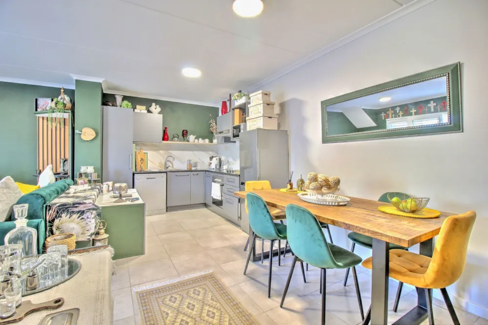Apartment sold in Burgundy Estate - 1PLA1721902