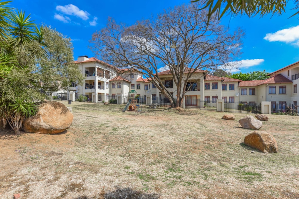 Residential vacant land for sale in Paulshof - FW1715784 Residential vacant land for sale in Paulshof - FW1715784