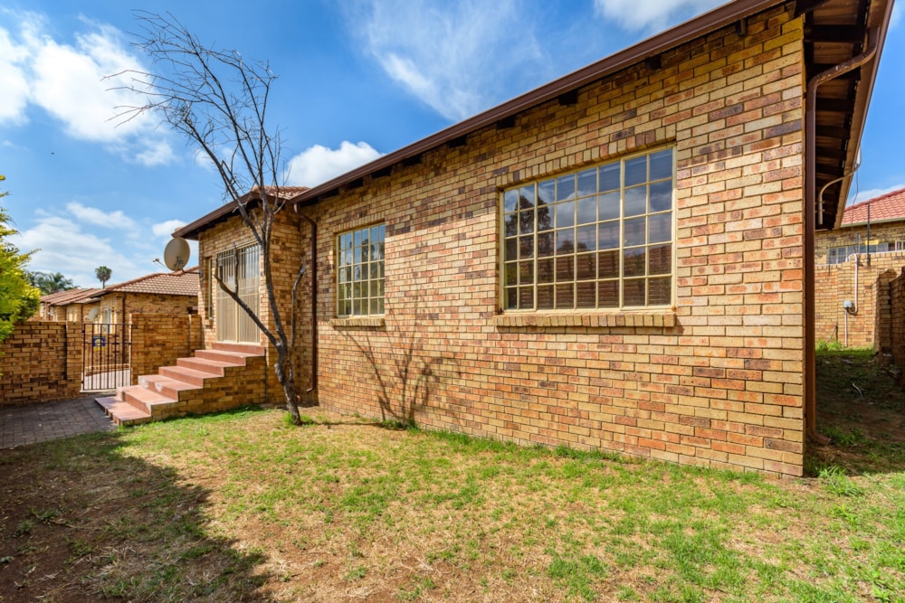 Townhouse for sale in Northgate, Randburg - RAN1704144 Townhouse for sale in Northgate, Randburg - RAN1704144