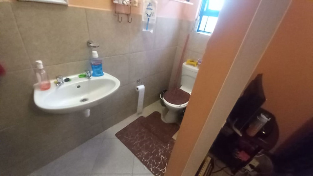 House for sale in Montclair, Cape Town - 1MN1716710