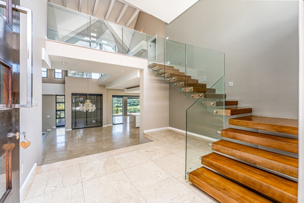 Golf estate house for sale in Cotswold Downs Estate - 1KF1718845 Golf estate house for sale in Cotswold Downs Estate - 1KF1718845