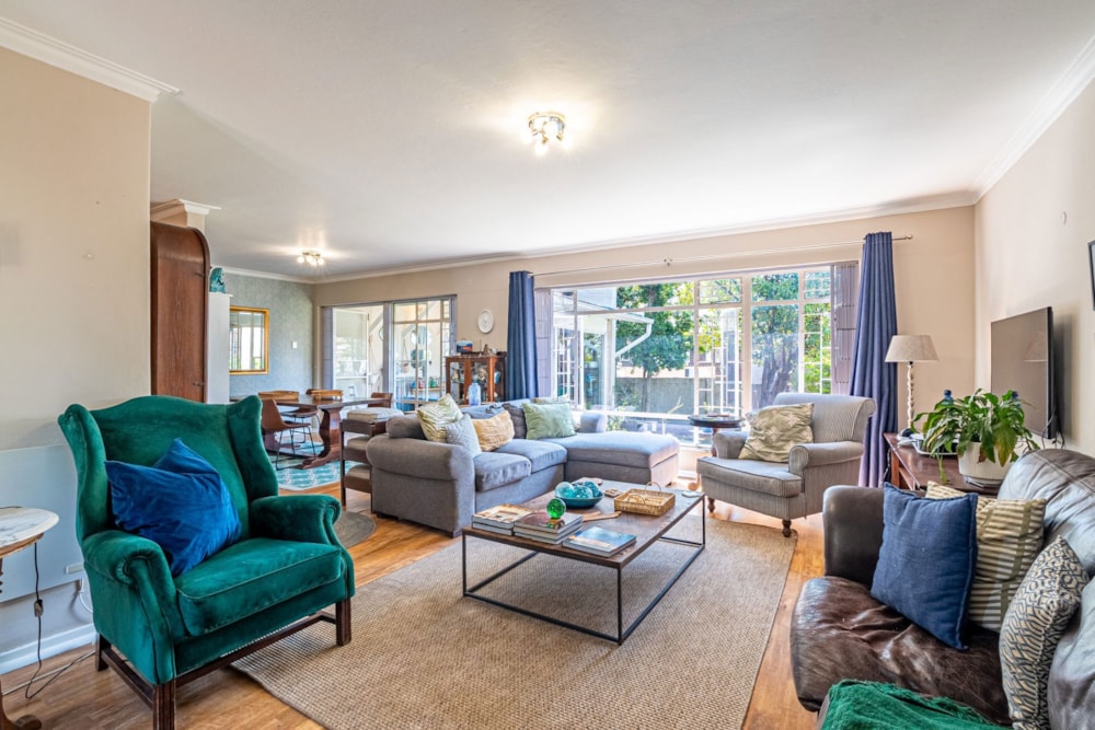 Townhouse for sale in Atholl - HP1708879