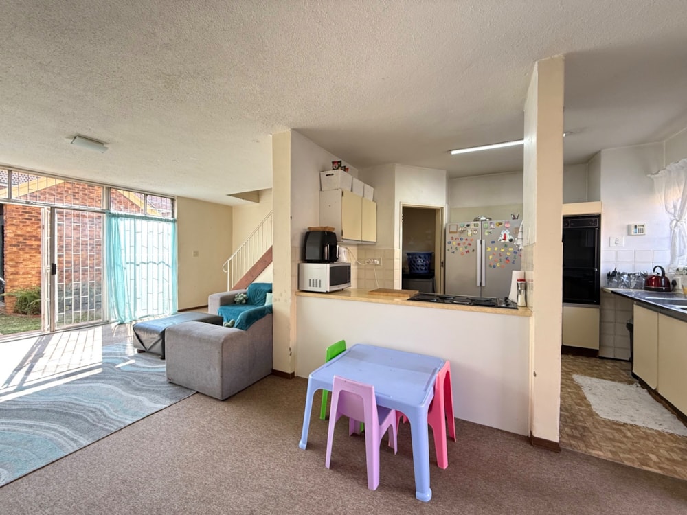 Townhouse for sale in Roodia, Sasolburg - 1VT1718496