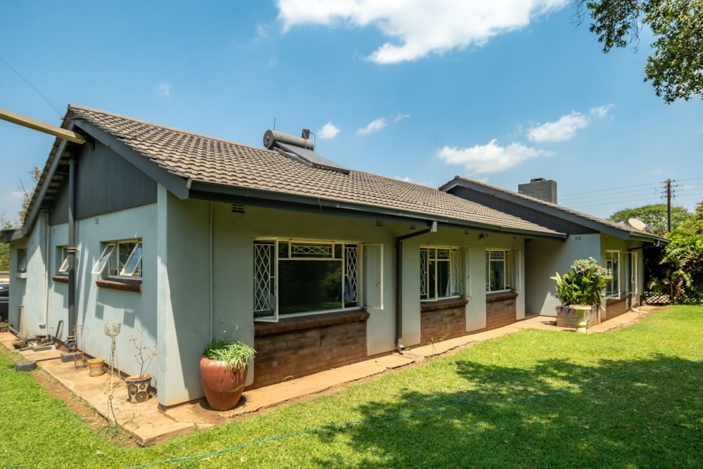 House for sale in Sunridge, Zimbabwe - 3ZB1719125 House for sale in Sunridge, Zimbabwe - 3ZB1719125