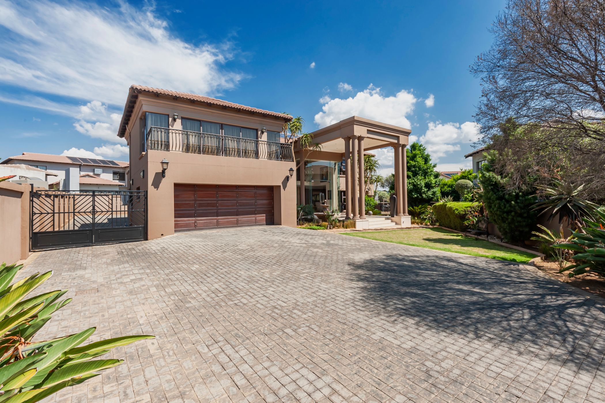 House for sale in Aspen Lakes - 1GV1719011