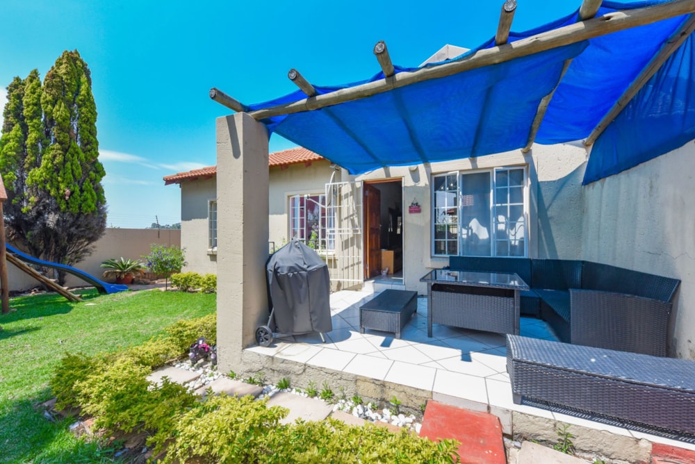 Townhouse for sale in North Riding - FW1718599 Townhouse for sale in North Riding - FW1718599