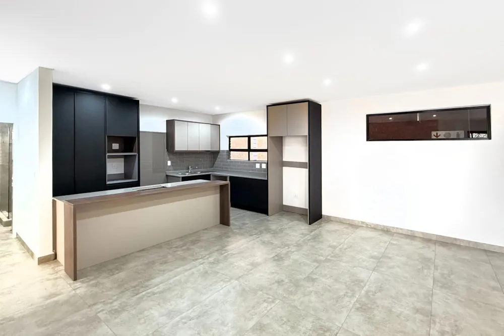 Apartment sold in Houghton Estate - HP1719052