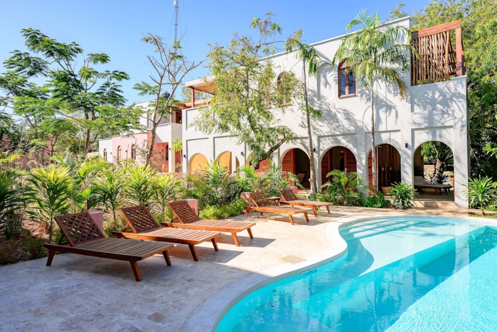 Beachfront villa to rent in Galu, Kenya - 3KE1712023 Beachfront villa to rent in Galu, Kenya - 3KE1712023