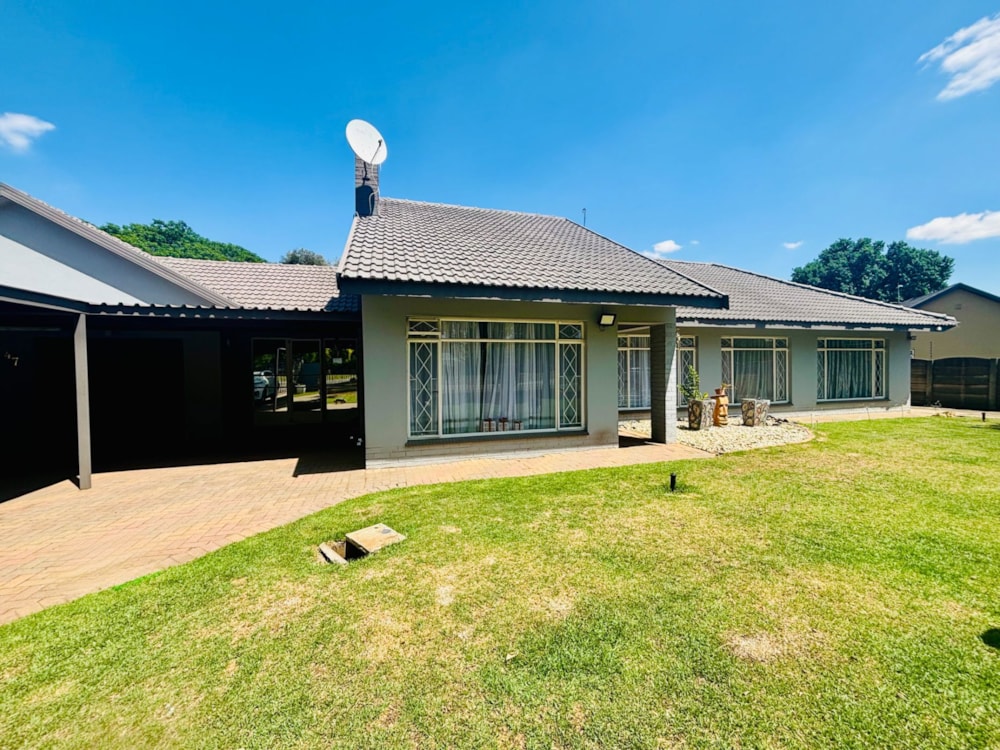 House for sale in Three Rivers North - 1VT1719510