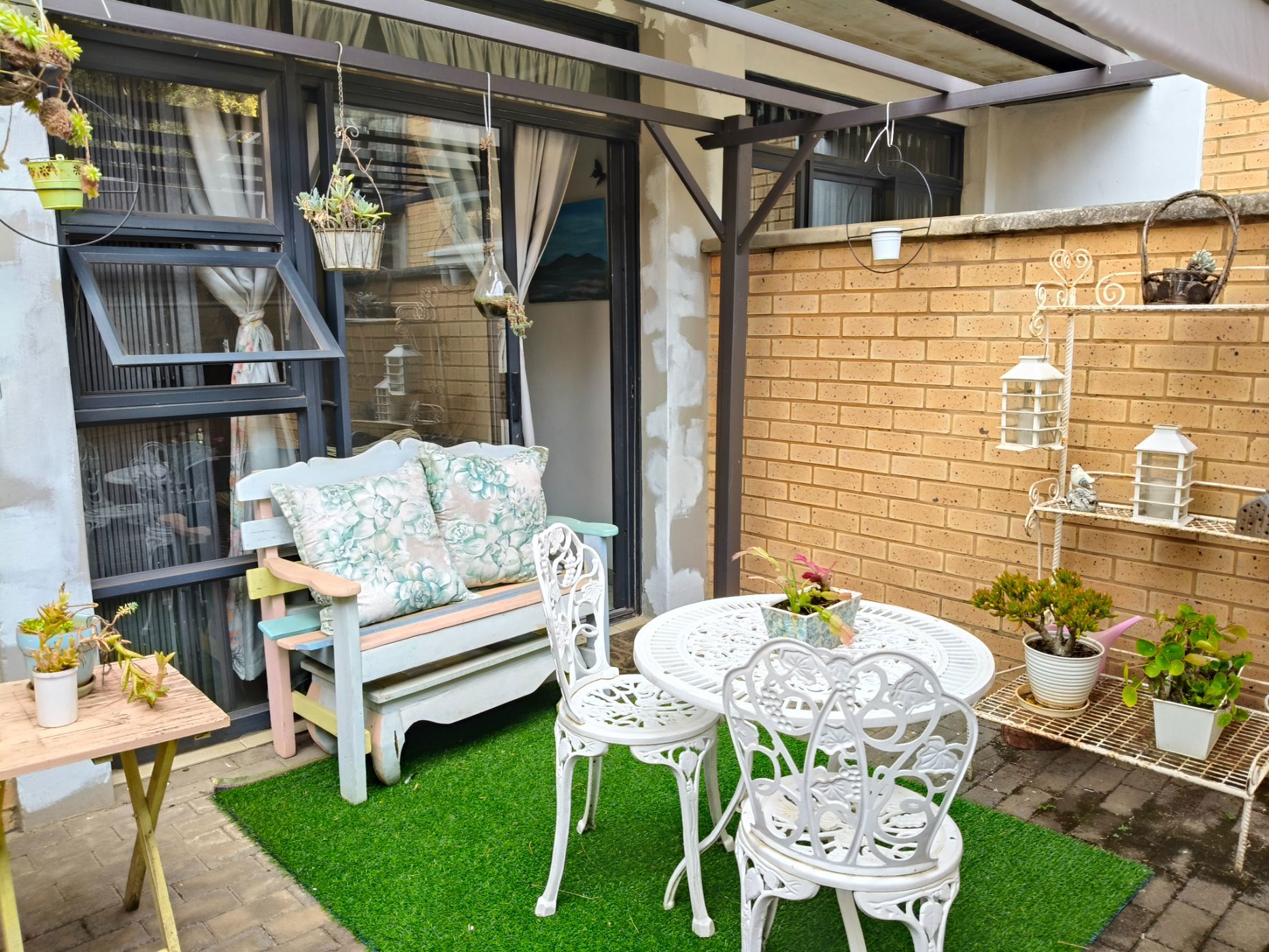 Apartment for sale in Lynnwood, Pretoria East - PT1714023