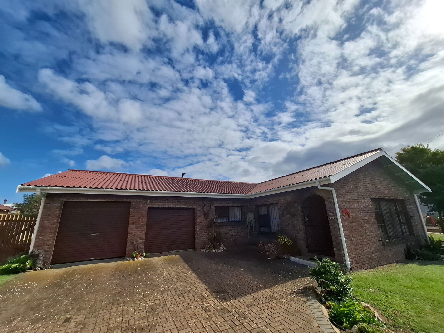 House for sale in Stilbaai West - 1SR1718364