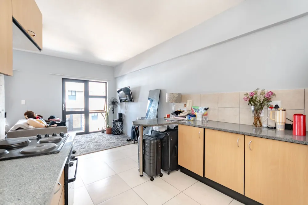 Bachelor apartment for sale in Braamfontein Werf - GRE1716757 Bachelor apartment for sale in Braamfontein Werf - GRE1716757