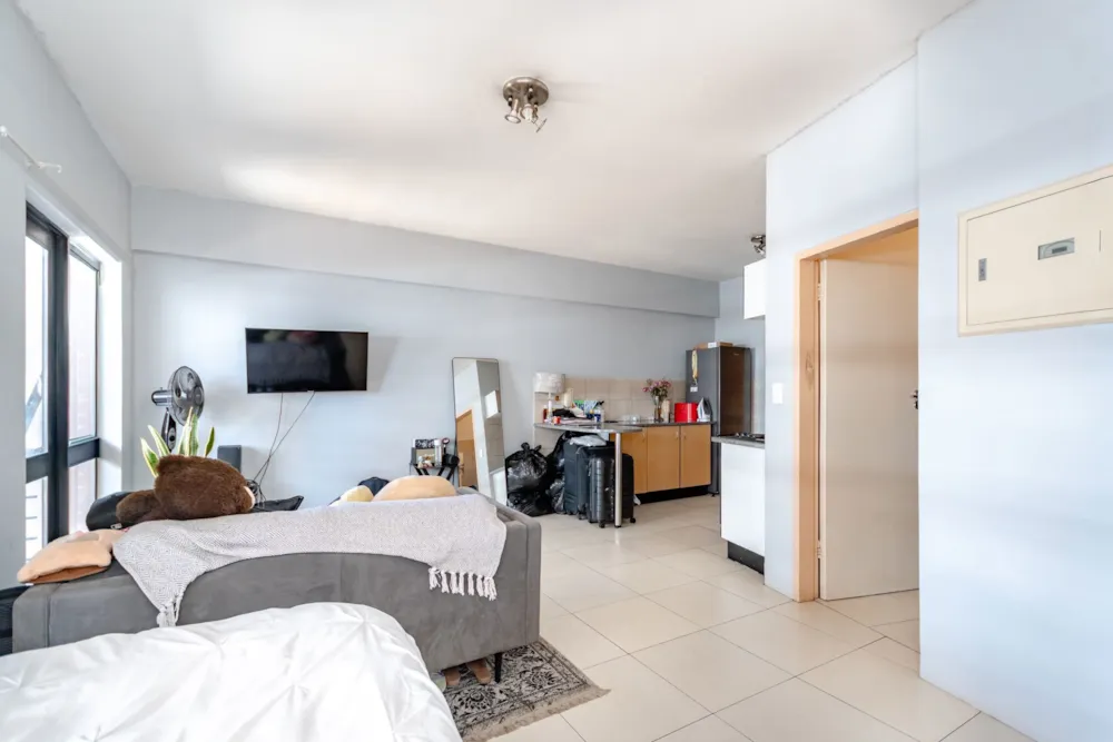 Bachelor apartment for sale in Braamfontein Werf - GRE1716757 Bachelor apartment for sale in Braamfontein Werf - GRE1716757