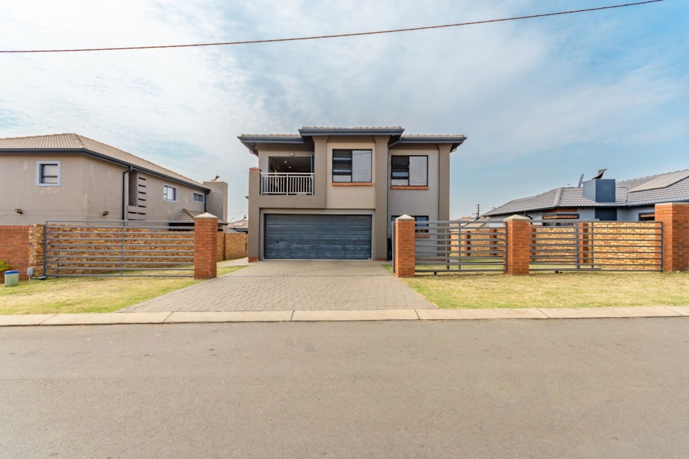 House for sale in Clayville - KTP1715689