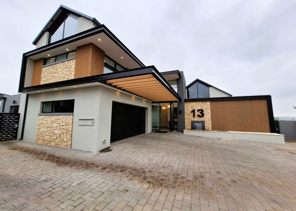 Security estate home for sale in Midstream Estate - CN1719986 Security estate home for sale in Midstream Estate - CN1719986