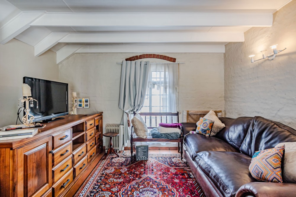 Double-storey house for sale in Zwartkop - CN1716297 Double-storey house for sale in Zwartkop - CN1716297