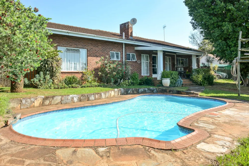 House sold in Lincoln Meade - 1PM1716026