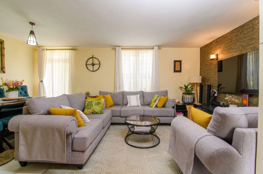 Double-storey house for sale in Ngumo Estate , Kenya - 3KE1716144 Double-storey house for sale in Ngumo Estate , Kenya - 3KE1716144