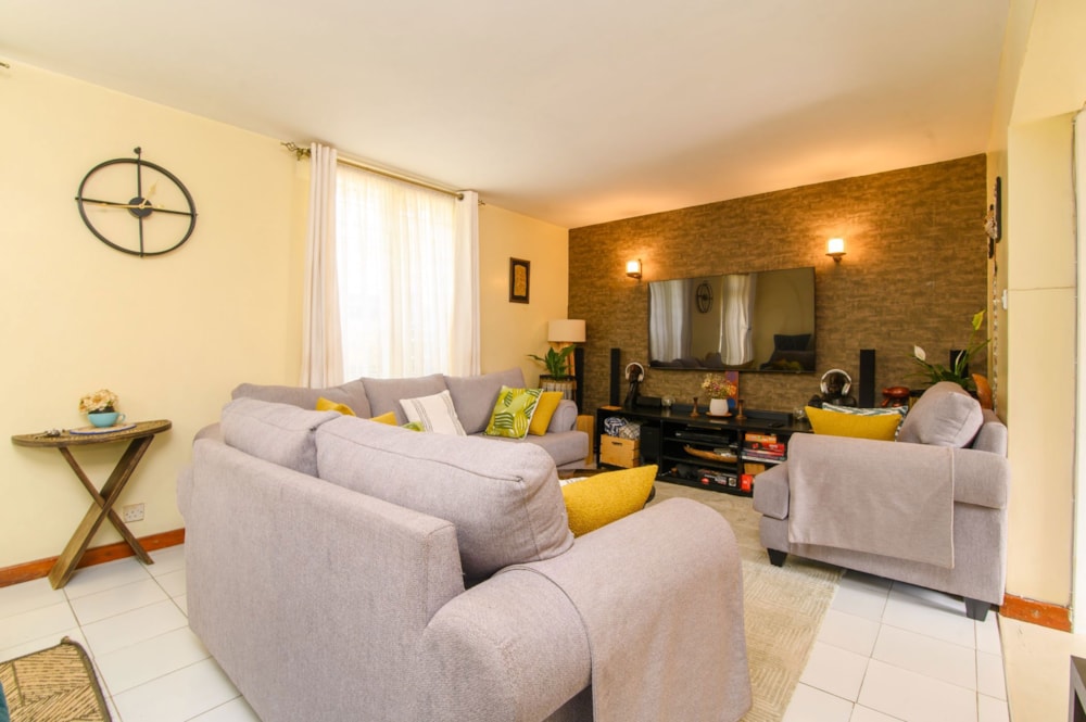 Double-storey house for sale in Ngumo Estate , Kenya - 3KE1716144