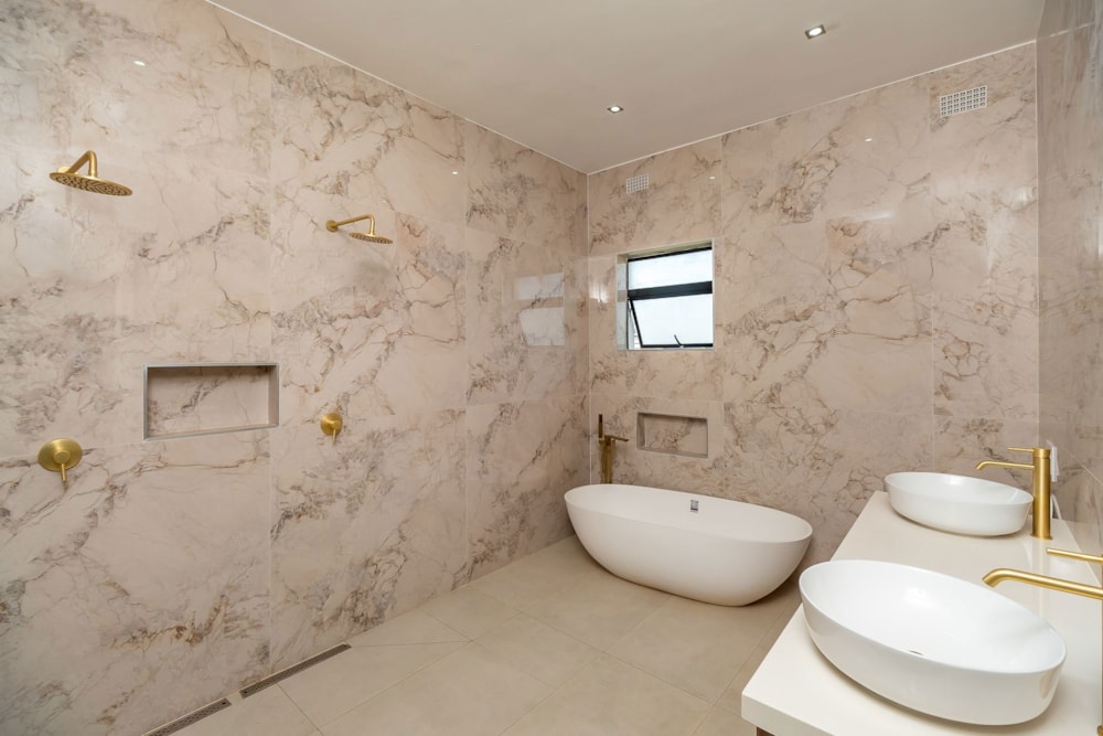 House for sale in Mt Pleasant Heights, Zimbabwe - 3ZB1717187 House for sale in Mt Pleasant Heights, Zimbabwe - 3ZB1717187