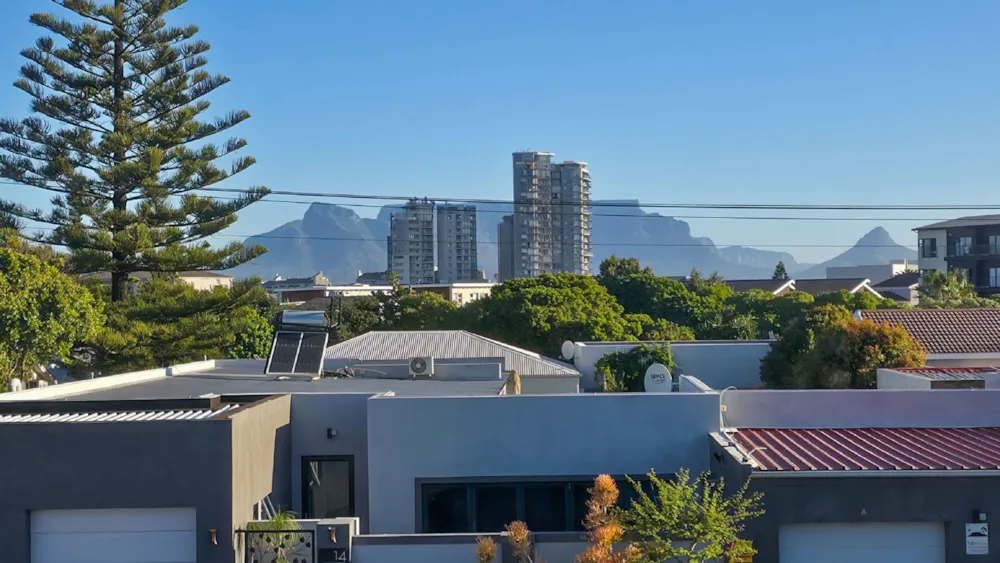 Guesthouse sold in Table View - PGLAG1716324 Guesthouse sold in Table View - PGLAG1716324