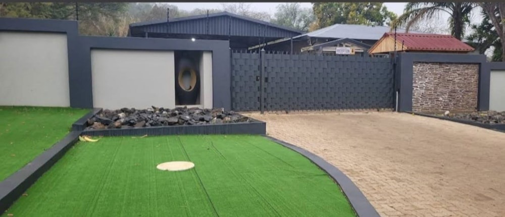 House for sale in Makhado (Louis Trichardt) - 1TA1716648 House for sale in Makhado (Louis Trichardt) - 1TA1716648