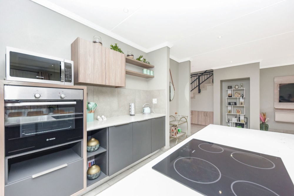 Double-storey house for sale in Lion Pride - FW1717480 Double-storey house for sale in Lion Pride - FW1717480