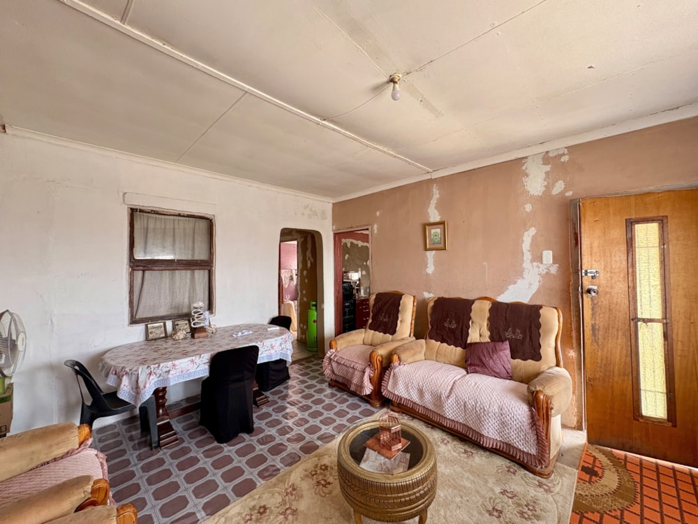 House for sale in Rosedale, Uitenhage, Kariega - 1UK1716859 House for sale in Rosedale, Uitenhage, Kariega - 1UK1716859