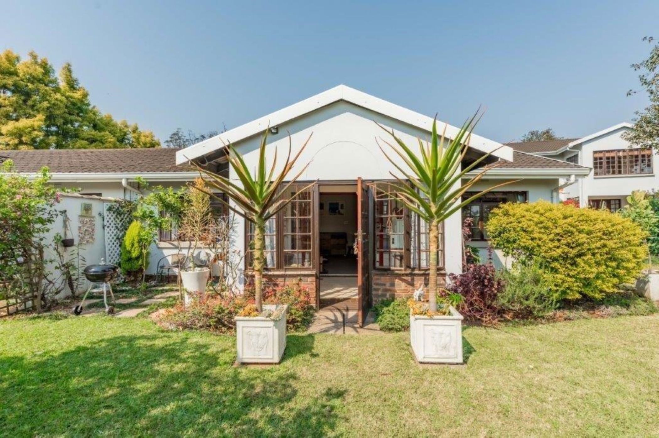 Townhouse for sale in Kloof - 1KF1716906