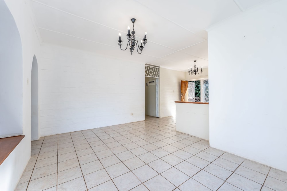 House for sale in Waterfall, Upper Highway - 1KF1717403