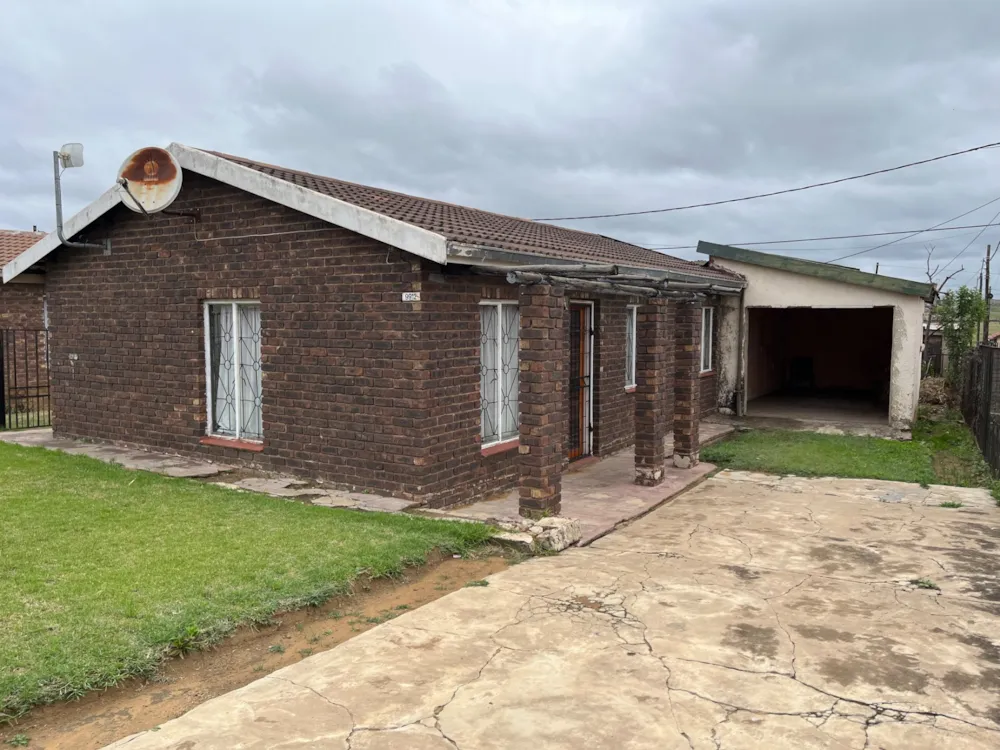 House sold in Madadeni A - 1NW1718194