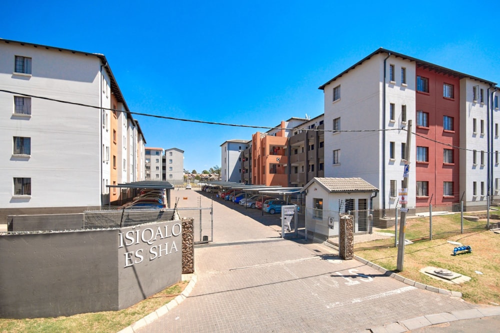 Apartment for sale in Fleurhof - RAN1716900 Apartment for sale in Fleurhof - RAN1716900