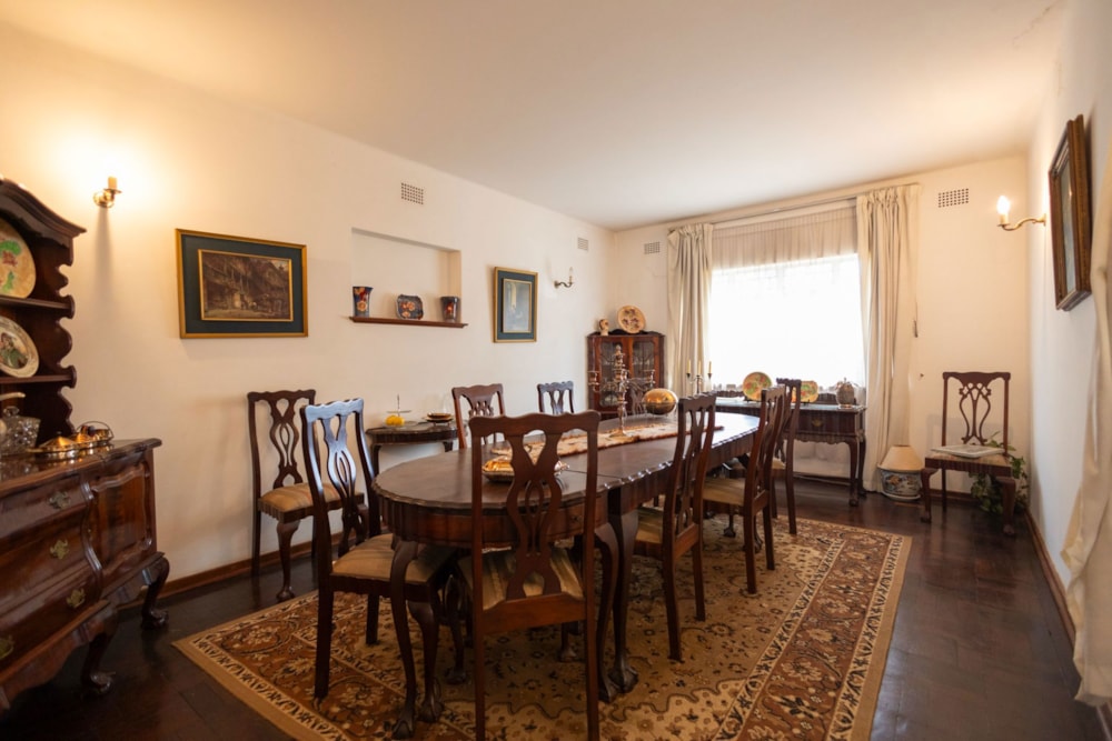 Double-storey house for sale in Milton Park, Zimbabwe - 3ZB1716894 Double-storey house for sale in Milton Park, Zimbabwe - 3ZB1716894