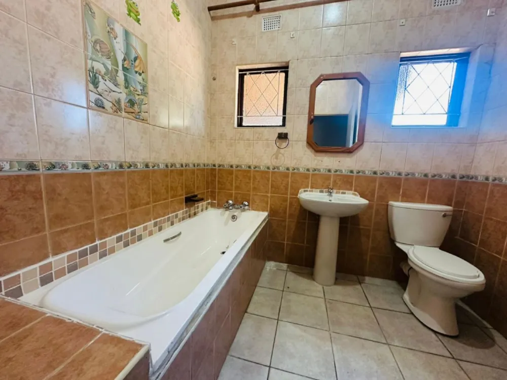House for sale in Veldenvlei - 1RY1718072