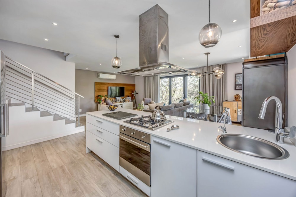 Cluster to rent in Steyn City - 1SY1716998