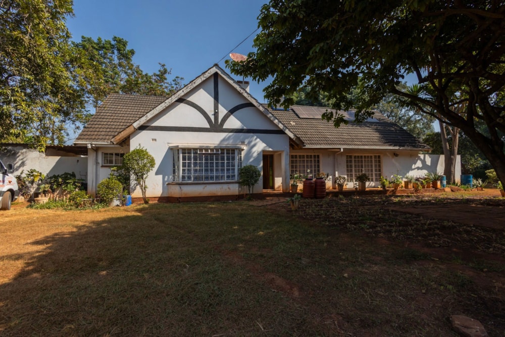 House for sale in Borrowdale, Zimbabwe - 3ZB1717051