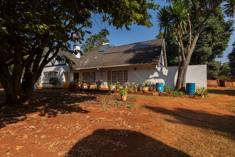 House for sale in Borrowdale, Zimbabwe - 3ZB1717051